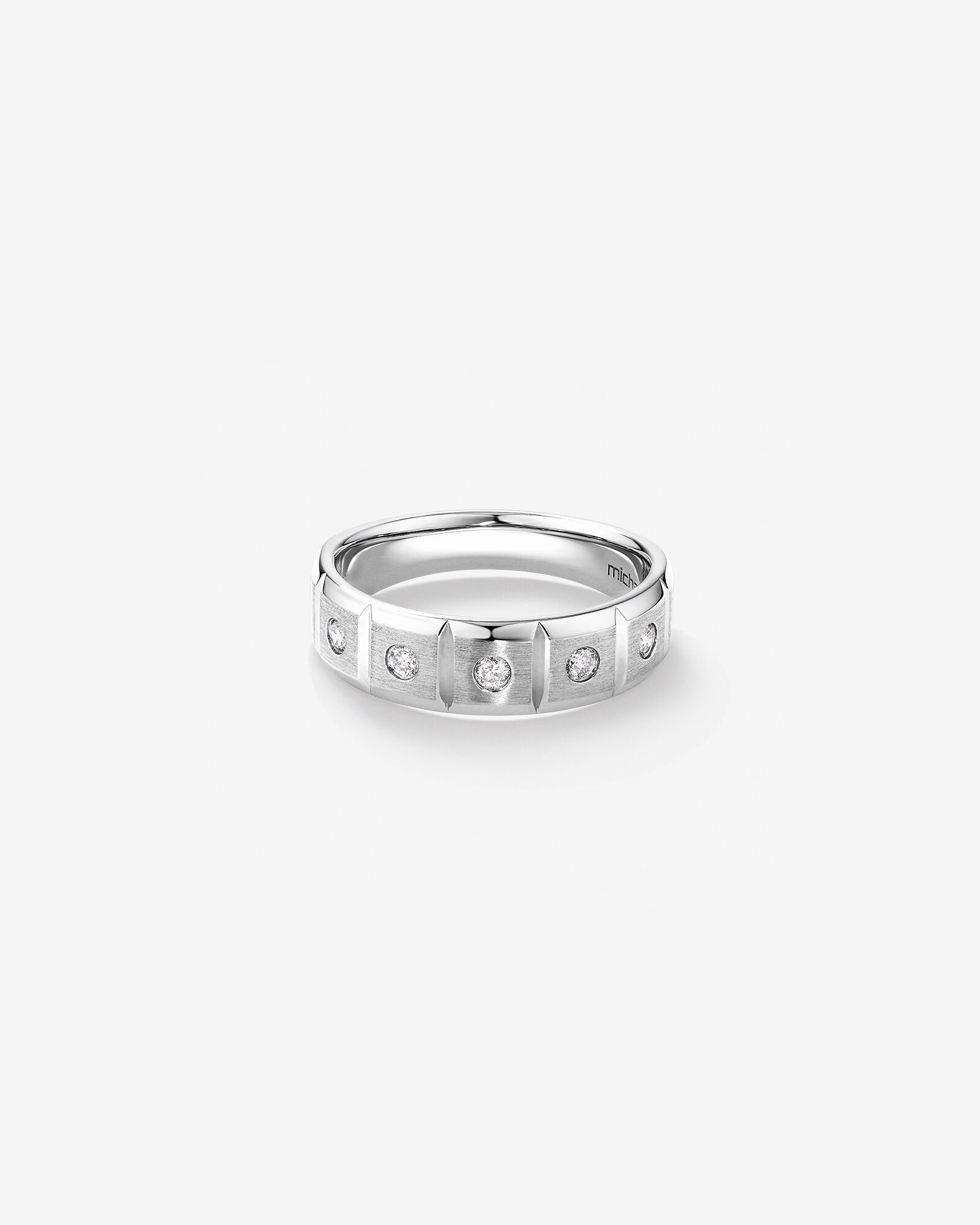 0.20 Carat TW Round Brilliant Bevelled Edge Men's Ring in Platinum