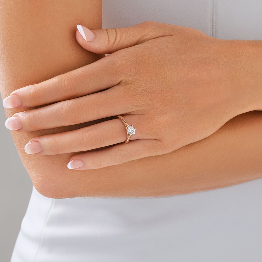 Solitaire Engagement Ring with 1 Carat Diamond in 14kt Yellow/White Gold