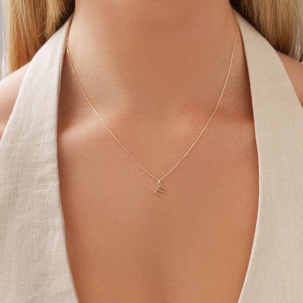 "E" Initial Pendant with Chain in 10kt Yellow Gold