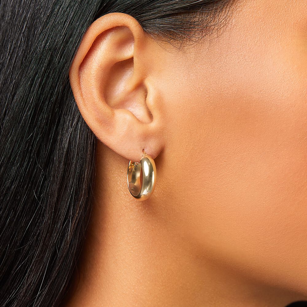 15mm Hoop Earrings in 10kt Yellow Gold