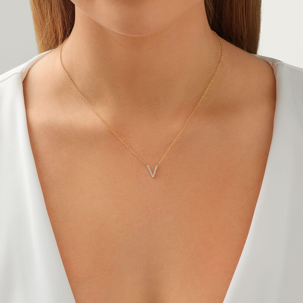 "V" Initial Necklace with 0.10 Carat TW of Diamonds in 10kt Yellow Gold