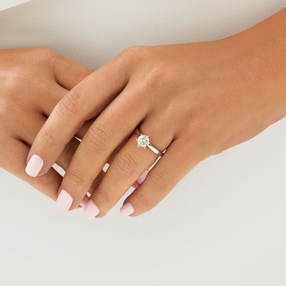 Solitaire Engagement Ring with 1 Carat Diamond in 14kt White Gold